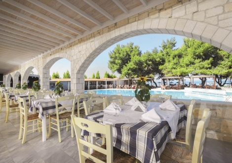 Portes Beach Hotel