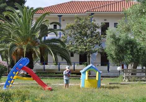 Хотел Sithonia Village