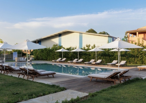 Hotel V Luxury Suites