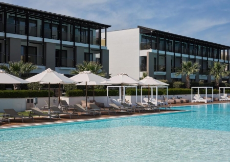 ПЕТЗВЕЗДНА  НОВА ГОДИНА В СОЛУН !  September Hotel 5* С ГАЛА ВЕЧЕРЯ И МУЗИКА !